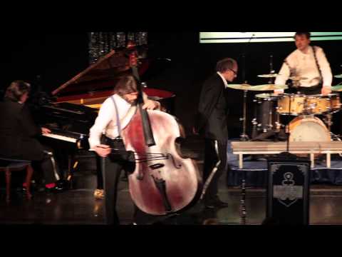 "Novecento, the legend of the pianist on the ocean"