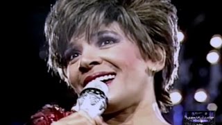 Shirley Bassey - There&#39;s No Place Like London (1987 Live in Berlin)