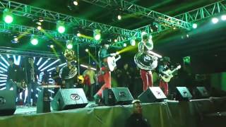 Los Plebes Del Rancho de ariel camacho -  La Fuga Del Dorian en vivo
