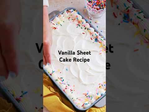 This is the best vanilla sheet cake! Recipe at sugarandsparrow.com #sheetcake #vanillacake #cake