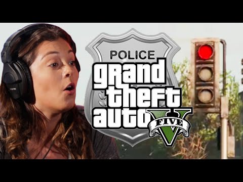 Police Try Playing Grand Theft Auto 5 Without Breaking Any Laws • Professionals Play Video