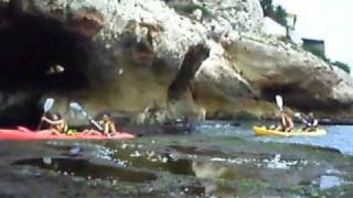 preview picture of video 'Ruta en Kayak en Málaga. Los acantilados de Rincón de la Victoria'