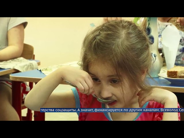 Вместо школьных обедов – продуктовые наборы на дом