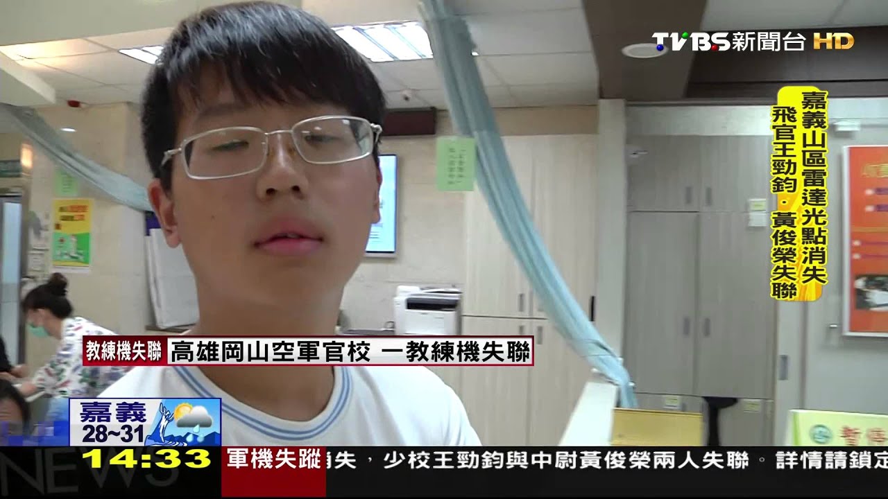 早餐散落車廂！校車撞貨櫃車　11學生撞傷