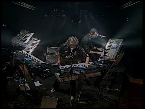 SAGA  -  Worlds Apart  Live  Konzert 2005