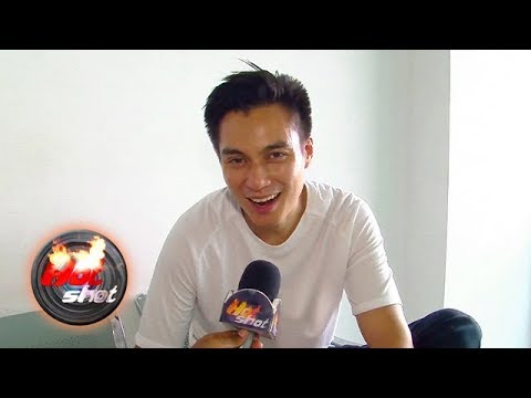 Baim Wong Ketagihan Pakai Baju Boneka Raksasa? - Hot Shot 04 Agustus 2017