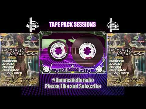 BROCKIE & DET WITH STEVIE HYPER D @Bagleys 1997