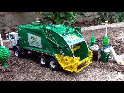 My Custom Waste Management First Gear Garbage Trucks (1)