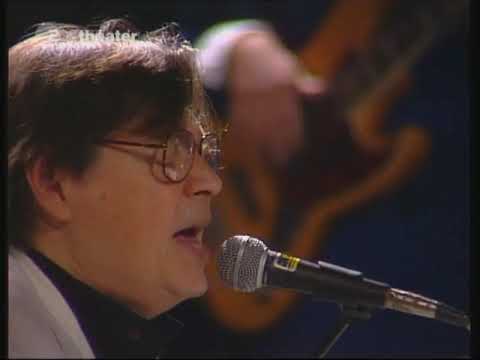 Chovendo Na Roseira (Double Rainbow) - Tom Jobim 1988