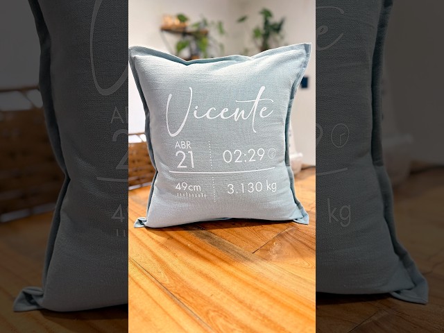Vídeo relacionado con mundohuevo Cojin Decorativo, Original y Personalizado con Texto. Incluye Relleno. Rayo. Regalo Equipo de Futbol. Pon el Nombre y Numero Que Quieras. 42,5 x 42,5 cm. Agradable Tacto Algodon.