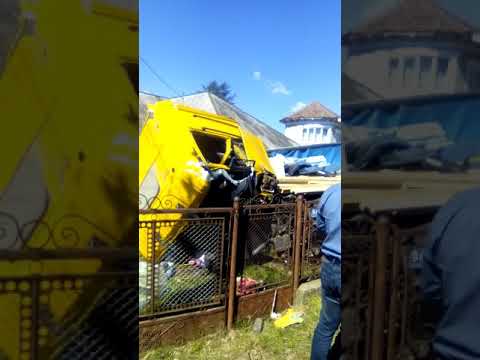 Accident cu tir la savinesti neamt