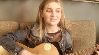 Marta Saulīte - “Daļa Rīgas” cover “Astro’n’out”