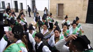 preview picture of video 'Villar del Pedroso por la fiesta de Ánimas'
