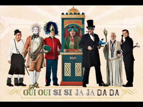 Videoclip de Circus Freaks (Amy Mix) — Madness