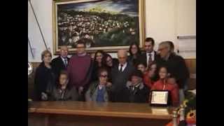 preview picture of video 'San Sossio Baronia: 100° compleanno di Felice Orlandella 25/11/2012'