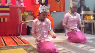 Myanmar Dance Sweden Lulea - Roki.blogg.se 10/05-09