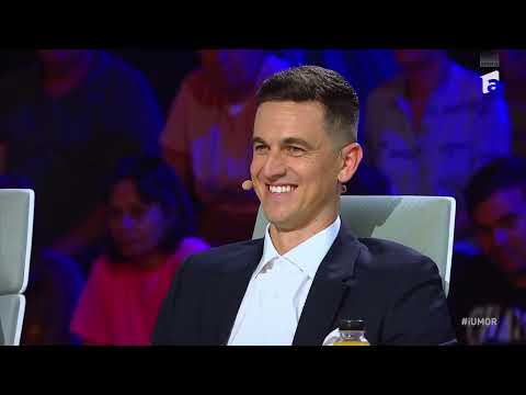 Adrian Păunescu, moment fabulos interpretat de actorul Radu Pietreanu, pe scena iRoast