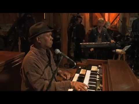 Booker T. Jones -- Down in Memphis [Live from Daryl's House #44-02]
