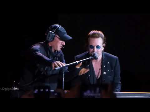 U2 Sweetest Thing, Mexico City 2017-10-04 - U2gigs.com