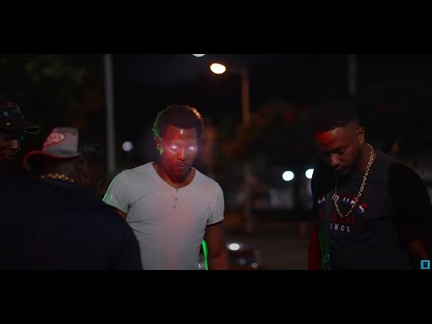 ELVYS FUTUR - BOMBOCLAAT (OFFICIEL VIDÉO)