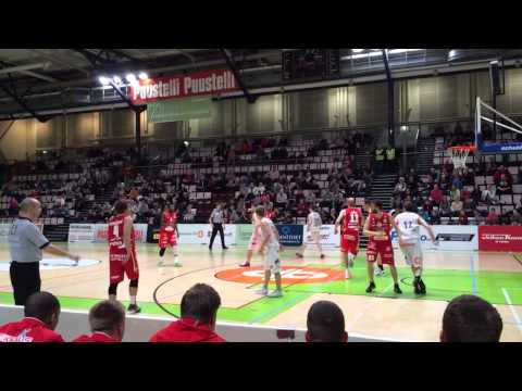 Martin Zeno tekee korin