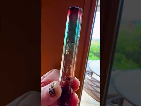Emerald from Minas Gerais, 73.36 g | Fine Mineral Specimen