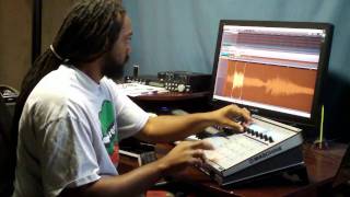 Video thumbnail for Big Fish Audio Guitar Soundscapes review by SoundsAndGear