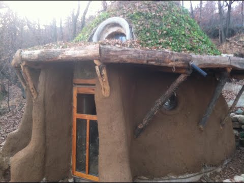 Cob building for homeless