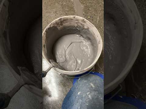 I-TILE HOW TO MIX PRISM DELOREAN GREY GROUT #construction #remodel #diy #medford #floor #tiles