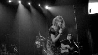 Nouvelle Vague "Human Fly"