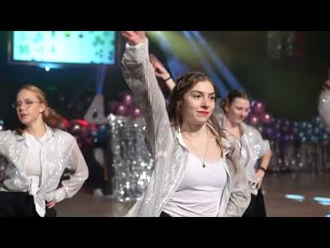 Předtančení - Maturitní ples SŠPgHS 4.E