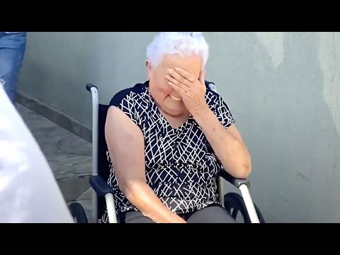 INOVASAMBA CANTANDO PARA DONA MARINETE!