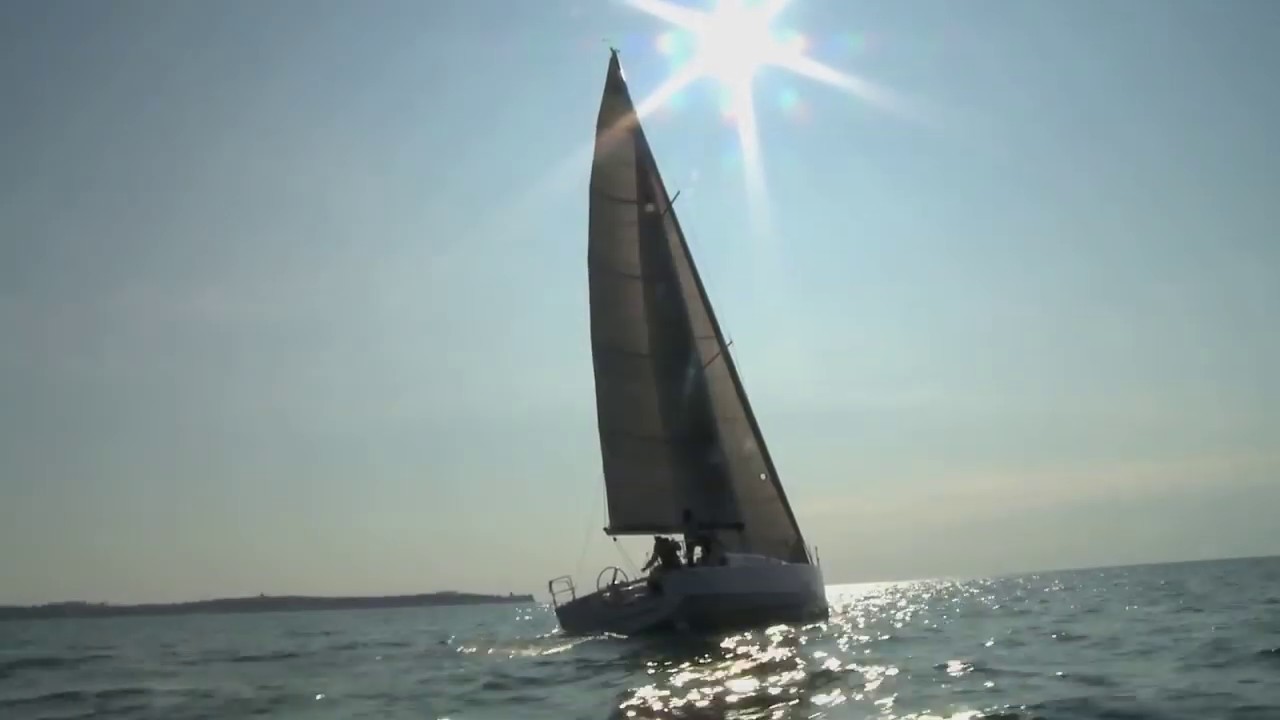 Elan E5 Sailing Yacht - VOR70 inspired sailing yachts