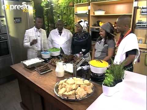 Mzoli: Expresso Guests sample traditional Xhosa Food (28.09.2012)