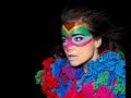 Björk   Crystalline Full New 2011   Lyrics