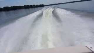 For sale  FOUR WINNS  Sundowner 195 please call 219-552-8077