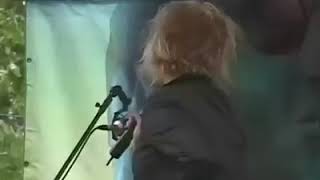 CYNDI LAUPER  – WALK ON BY