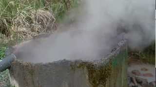 preview picture of video 'Hot spring well in Ibusuki. 指宿鰻温泉'