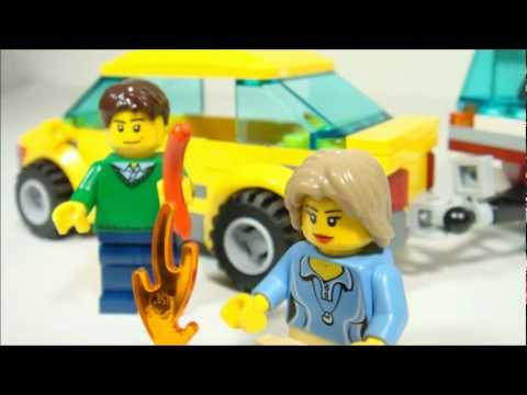 Vidéo LEGO City 4435 : La voiture et sa caravane