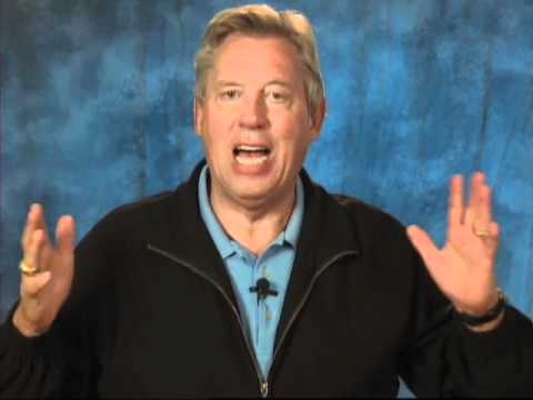 Minute With Maxwell: Let Go of “Good” to Make Room for Better - John Maxwell Team