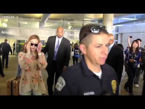 121109 - Tiffany and Sunny arrival at LAX