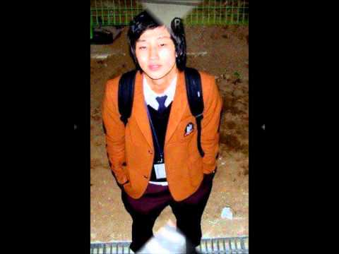 b1a4 jinyoung with his natural beauty.