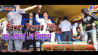 Download lagu 🔴Lagu Lampung - Duit Duit | Iwan Sagita Heboh Dapet Duit bneran dan Lucu mp3
