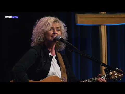 (5369) Synnøve Aanensen: Amazing Grace + O nåde stor