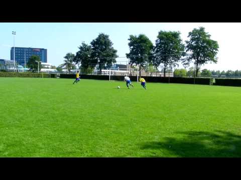 B2-Cluzona B1 :14-1, 3-911, DSCN0369_Doelpunt_tegen.MOV