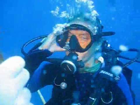 Diving Akassia Hausriff, Steg 1, AOWD Tieftauchen