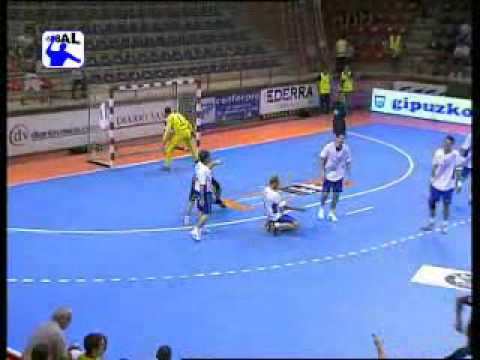 J.D. Arrate 24 - BM. Ciudad Real 37