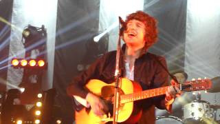 The Kooks - Runaway (Copenhagen November 4th, 2011)