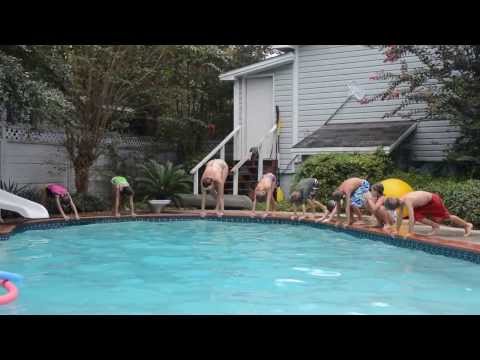 MamaMoon Water Yoga = Woga !