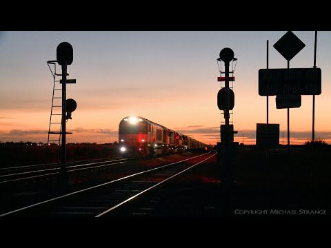 SCT 6PM9 1.8km Long Freight Train At Sunset (30/8/2021) - PoathTV Australian Railways